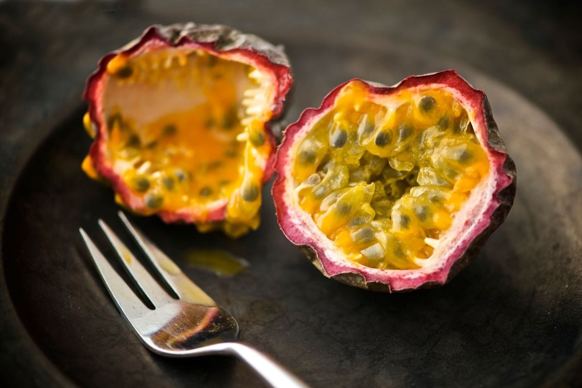 Health benefits of passion fruit