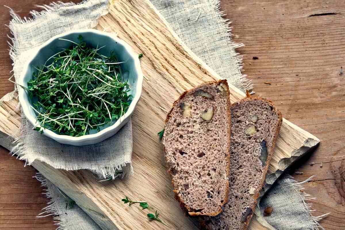 Cress in a bowl with bread for a healthy treat full of benefits