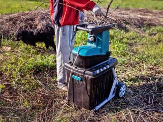 What to consider when buying a garden shredder or chipper